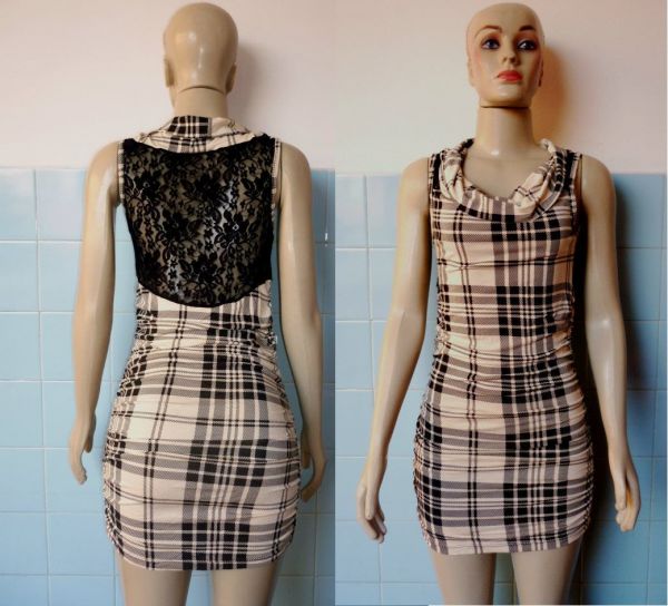 Vestido Drapeado c/ Renda